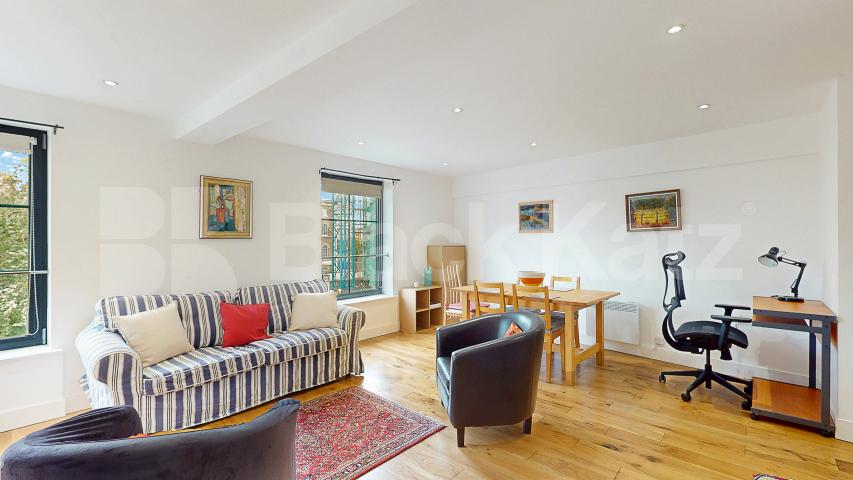 Bright & Spacious 2 Bed Apartment Moments from King’s Cross York Way, Holloway